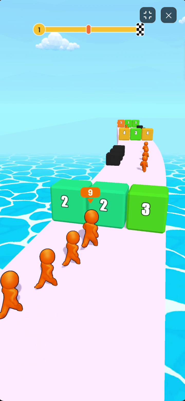 Crashing into numbered blocks and losing team members in Cube Minion Rush
