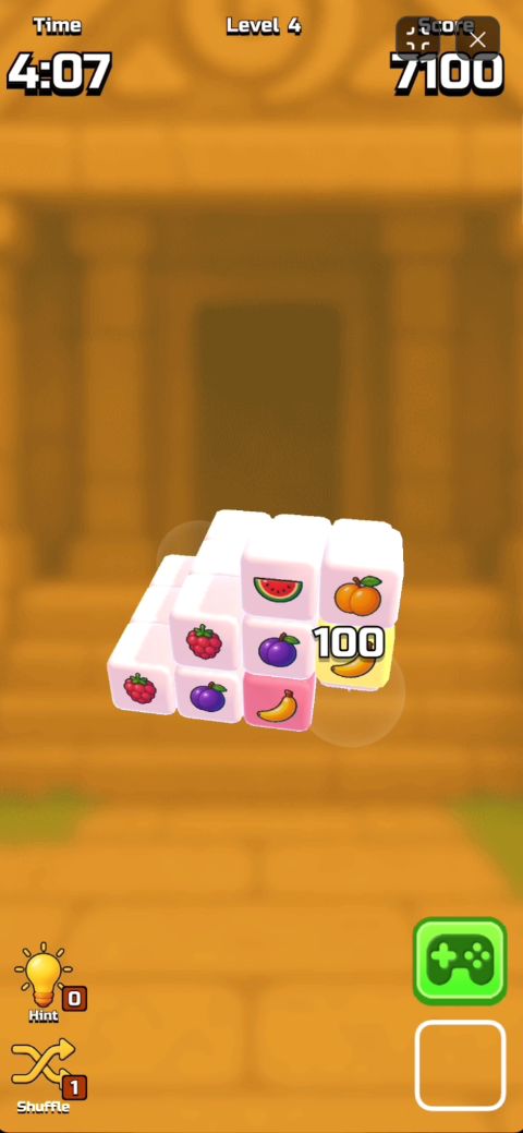 Using the Hint power-up to highlight available fruit block matches