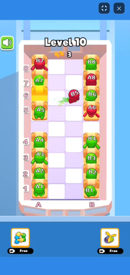 A complex level showing blocked aisles and crowded passengers